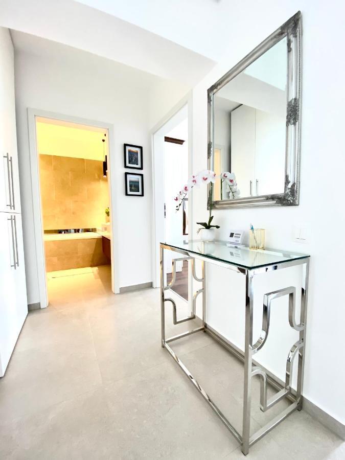 Appartamento Stylish Retreat With A View In Coresi-qualis