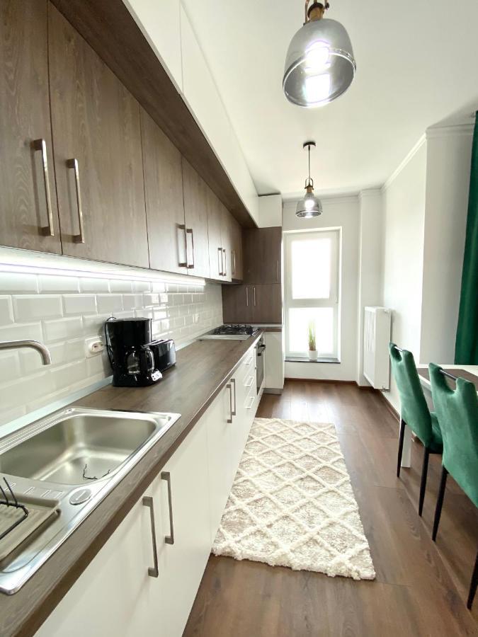Stylish Retreat With A View In Coresi-qualis Appartamento *